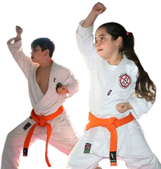 Alunos da turma de karate infantil em Porto Alegre, RS.